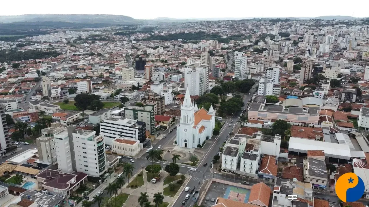Patos de Minas confirma 400 casos de dengue e primeiro caso de chikungunya do ano