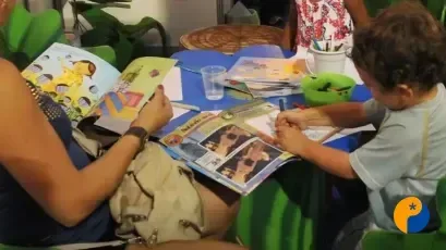 Mais da metade das famílias brasileiras não lê para crianças pequenas
