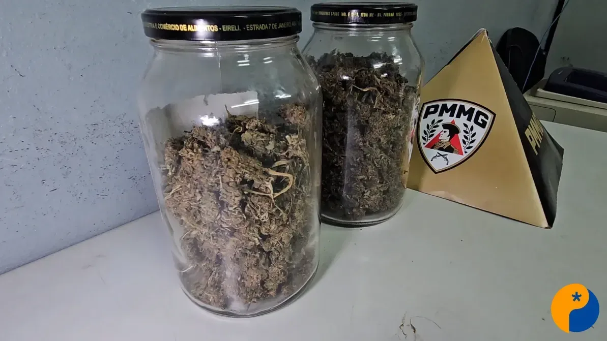 Suspeito de ameaçar companheira é preso com maconha no bairro Jardim Esperança