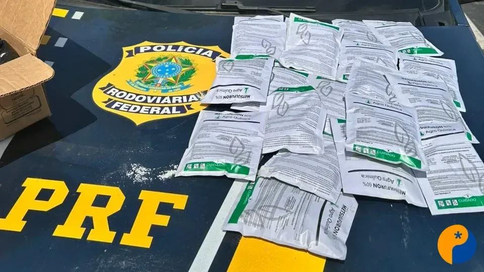 PRF apreende agrotóxicos de origem paraguaia transportados irregularmente na BR-050