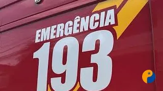 Acidente com carreta na BR-365; há relato de vítima presa às ferragens