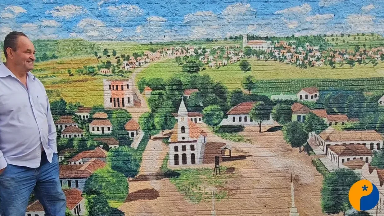 Arte em rua de Patos de Minas resgata a cidade do passado e chama atenção de moradores