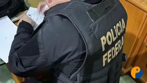 Polícia Federal prende investigados por suposta coação de testemunhas em processo criminal