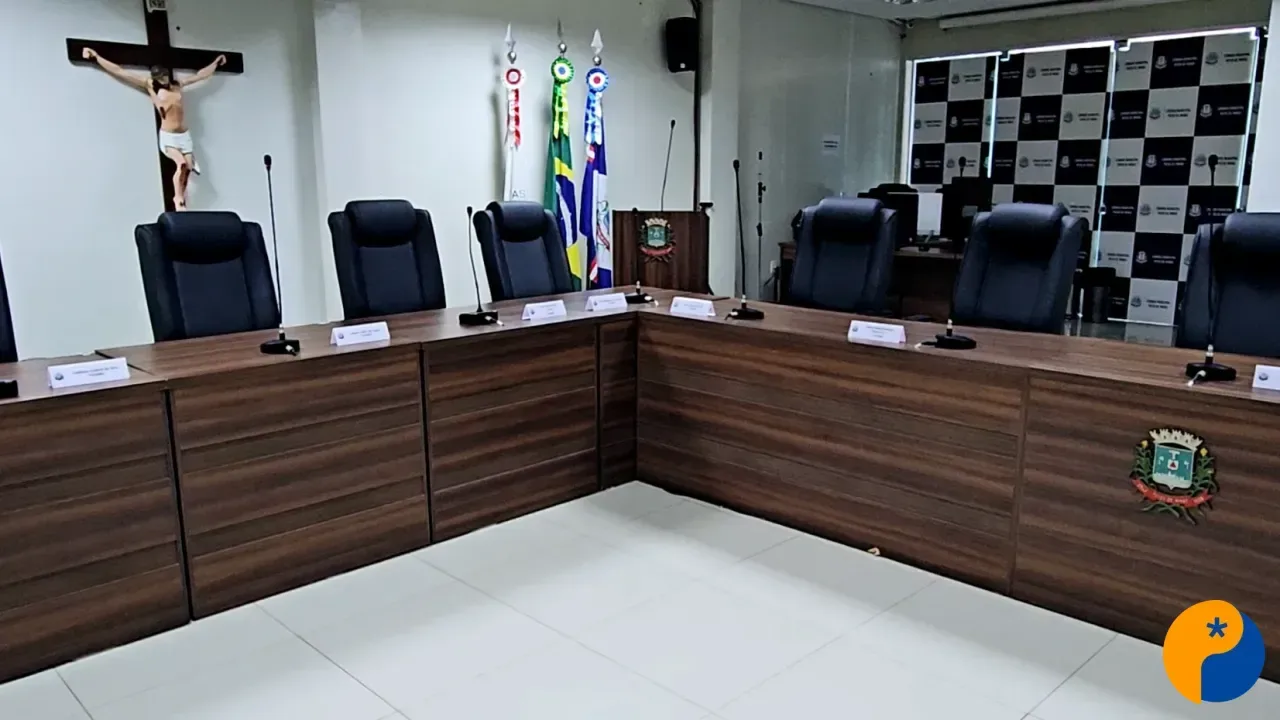 Câmara de Patos de Minas reajusta valores das diárias para viagens oficiais em até 48,78% 