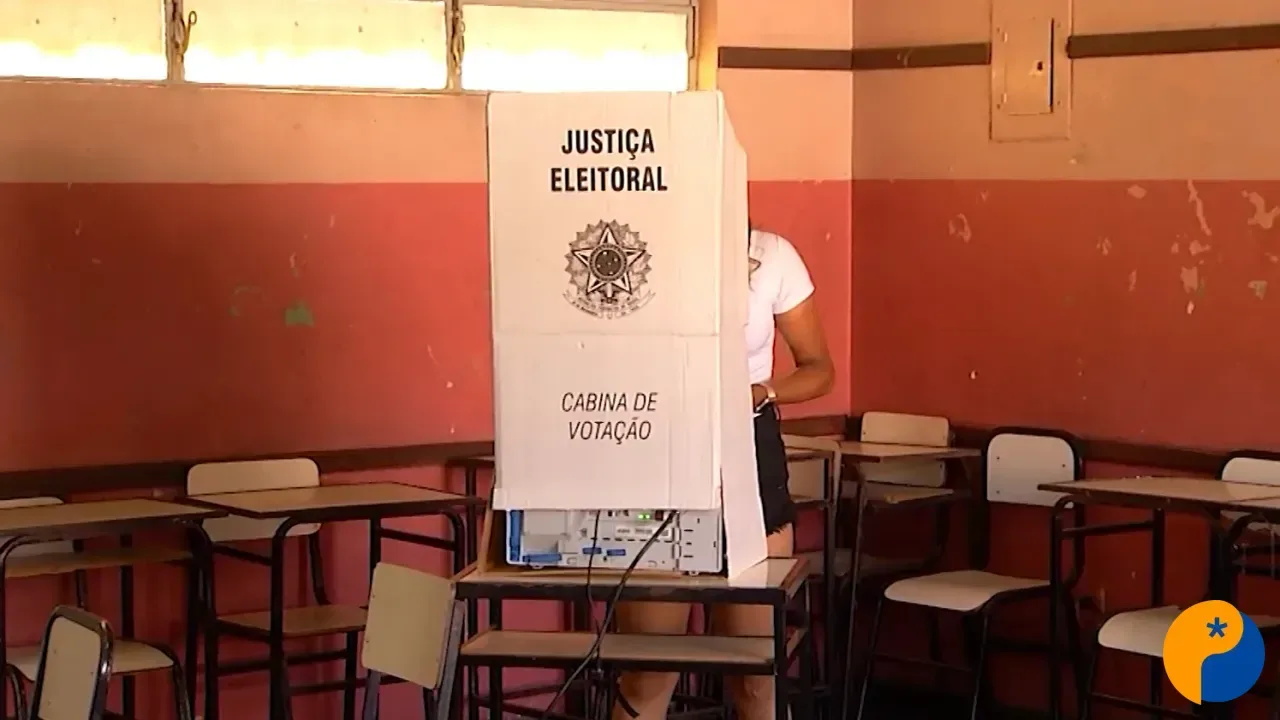 Pardos e brancos somam mais de 92% dos eleitores com raça declarada em Patos de Minas