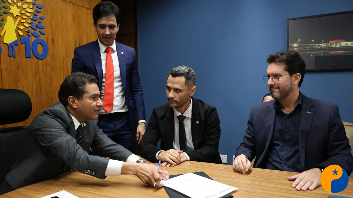 Cleitinho é confirmado pelo Republicanos como candidato ao Governo de Minas; Falcão será vice
