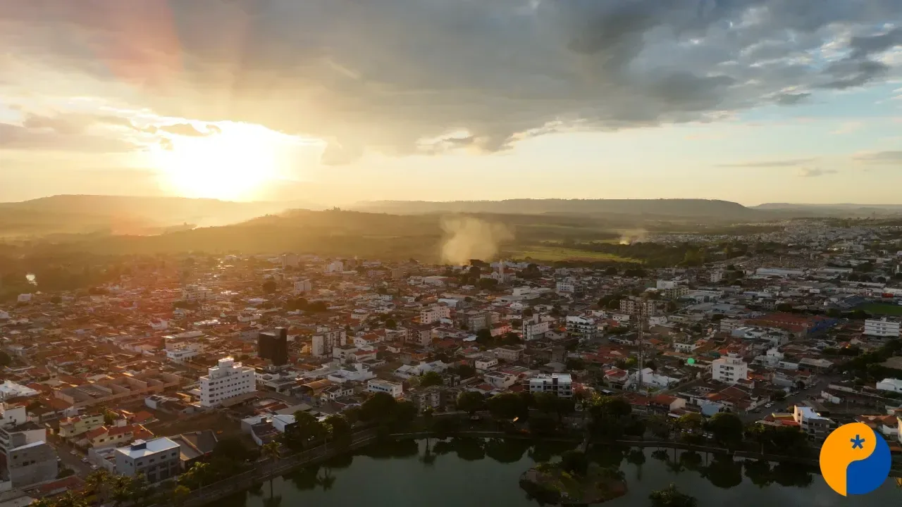 Calor predomina no inverno e mantém temperaturas elevadas em Patos de Minas e região