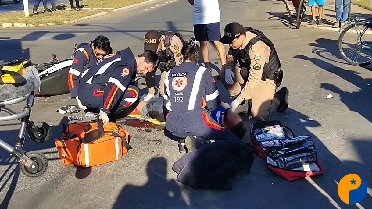 Vídeo: jovem fica ferido após colisão entre caminhonete e motocicleta na Avenida Piauí