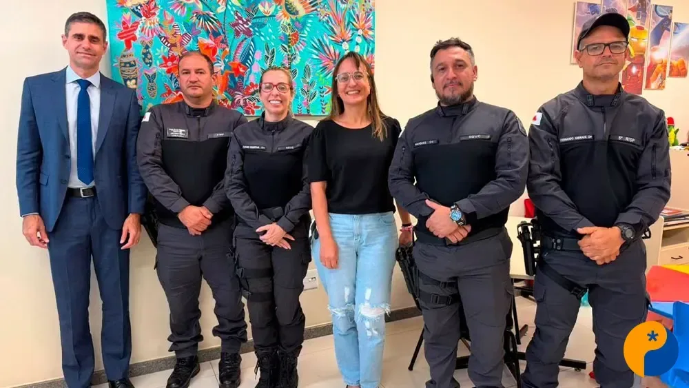 Araxá entrega primeiros “botões do pânico” a vítimas de violência doméstica