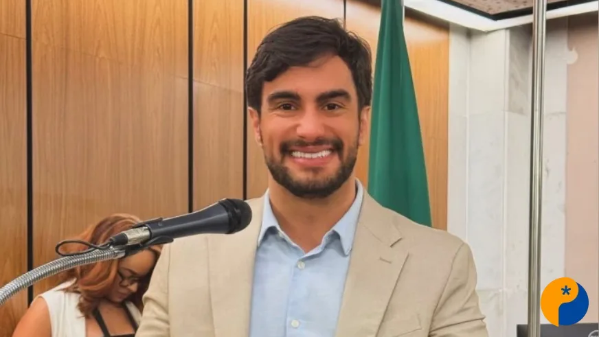 Vitor Porto anuncia desistência de candidatura a deputado estadual