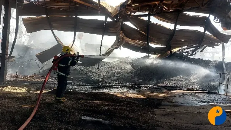 Incêndio atinge fazenda e destrói estrutura de beneficiamento de café em Patrocínio 