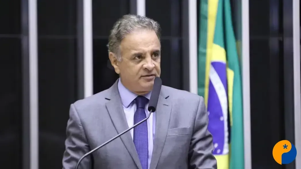 Aécio Neves volta a considerar candidatura a uma vaga no Senado por Minas Gerais