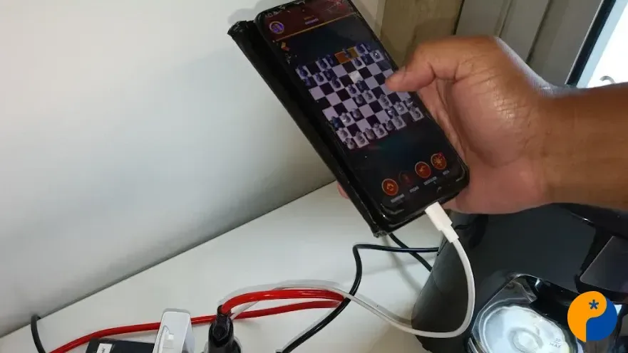 Acidentes com carregadores de celular deixam 14 mortos