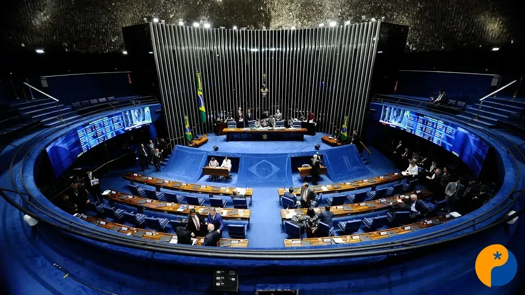 Disputa pelo Senado em MG tem cinco nomes entre 7,9% e 13,7%, aponta pesquisa