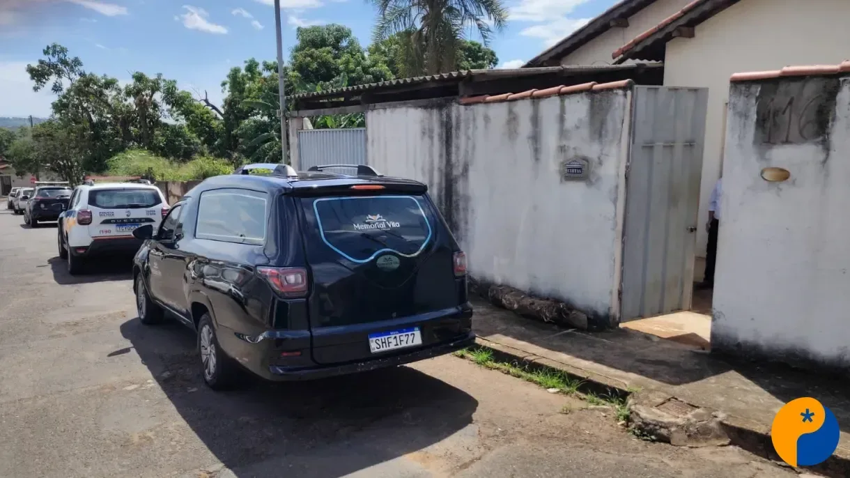 Mulher é encontrada morta após possível estrangulamento em Patos de Minas