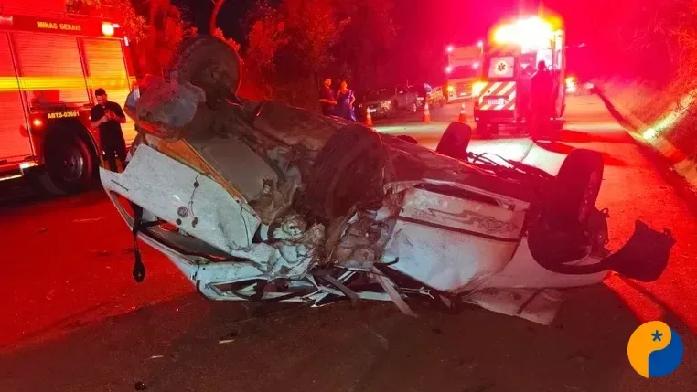 Motorista foge após acidente que deixa cinco feridos na BR-365, em Patrocínio
