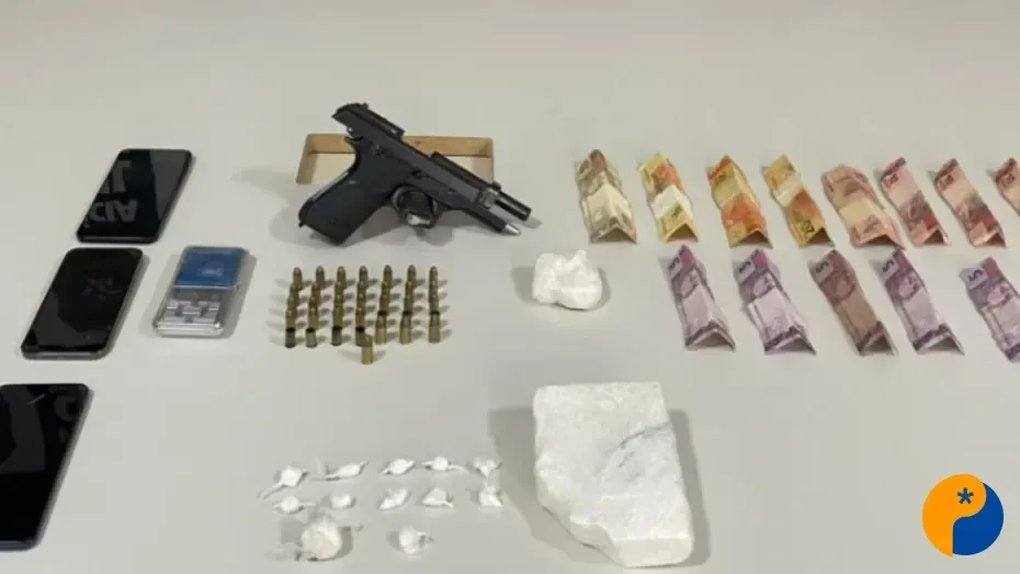Operação em João Pinheiro prende dois homens e apreende cocaína e pistola