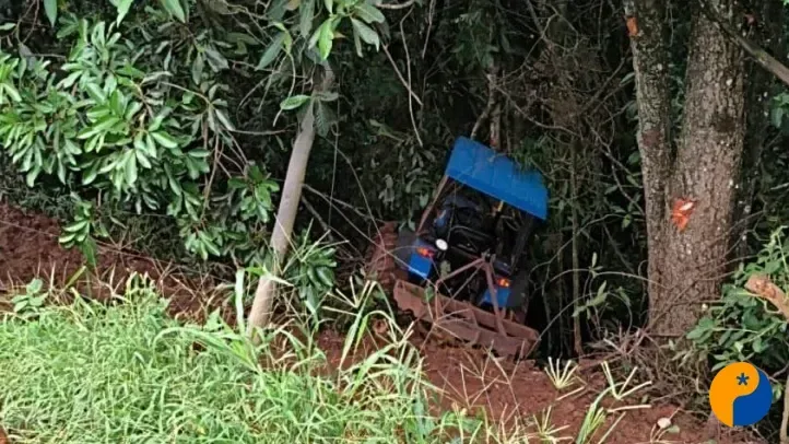 Adolescente morre prensado entre trator e árvore em fazenda